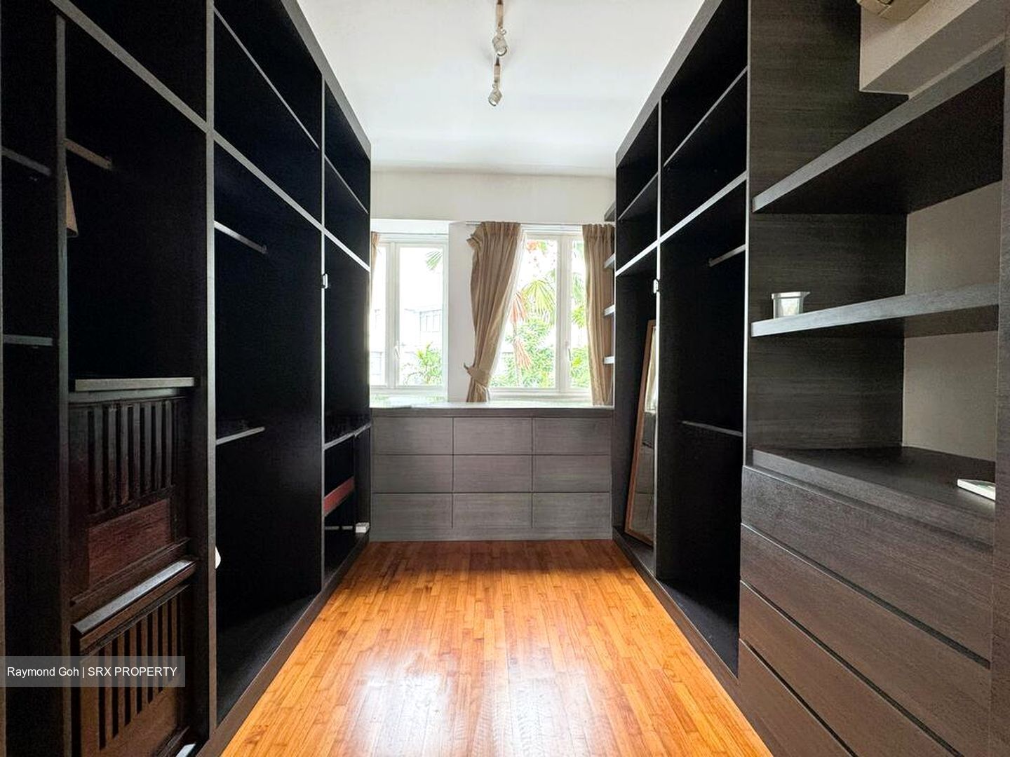 Cabana (D28), Terrace #499366321